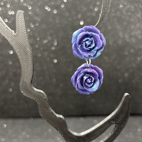 Purple and Blue Color Shift Rose Earrings - Picture 3 of 4